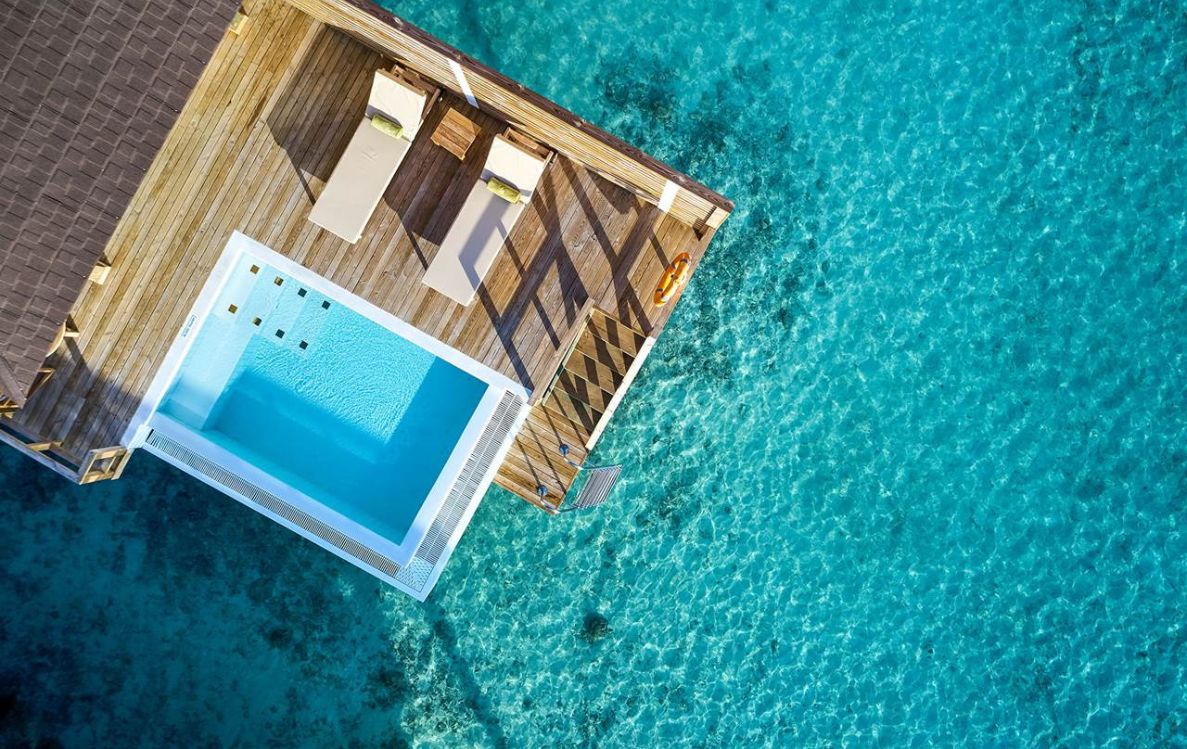 Grand Water Villa with Pool 