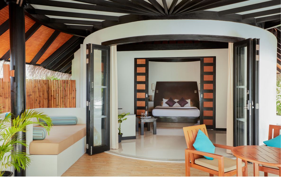 Family Deluxe Beach Villa with Pool