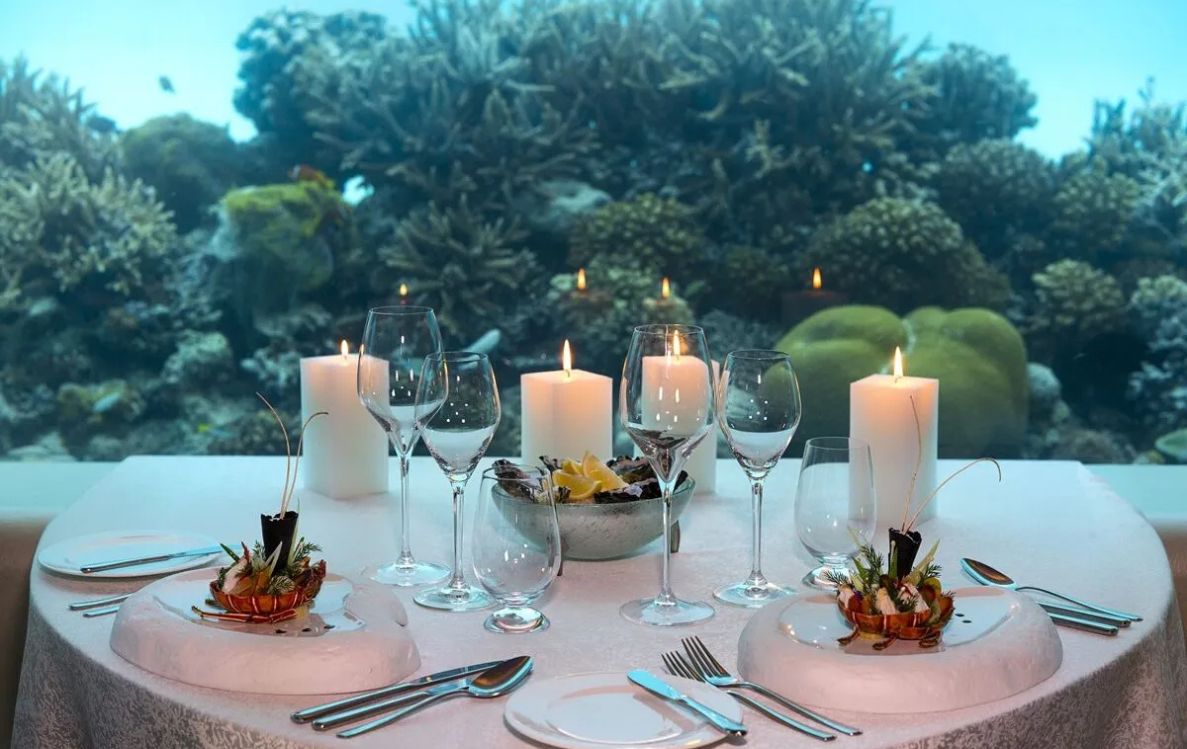 Immerse…Latitude 4° Underwater Dinner
