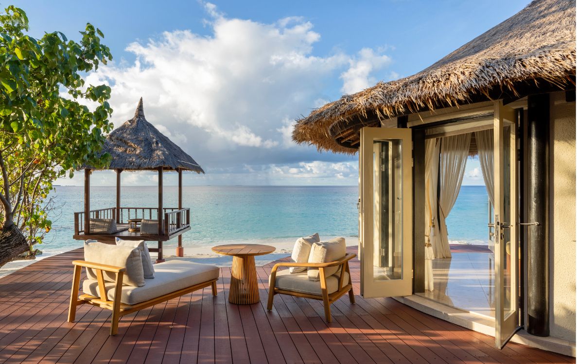Grand Beachfront Pool Villa