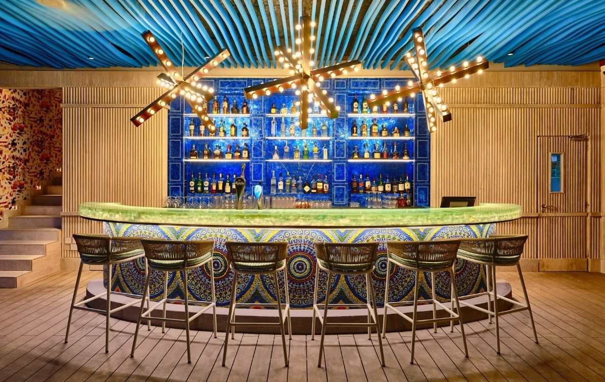 Beach Club / Bar