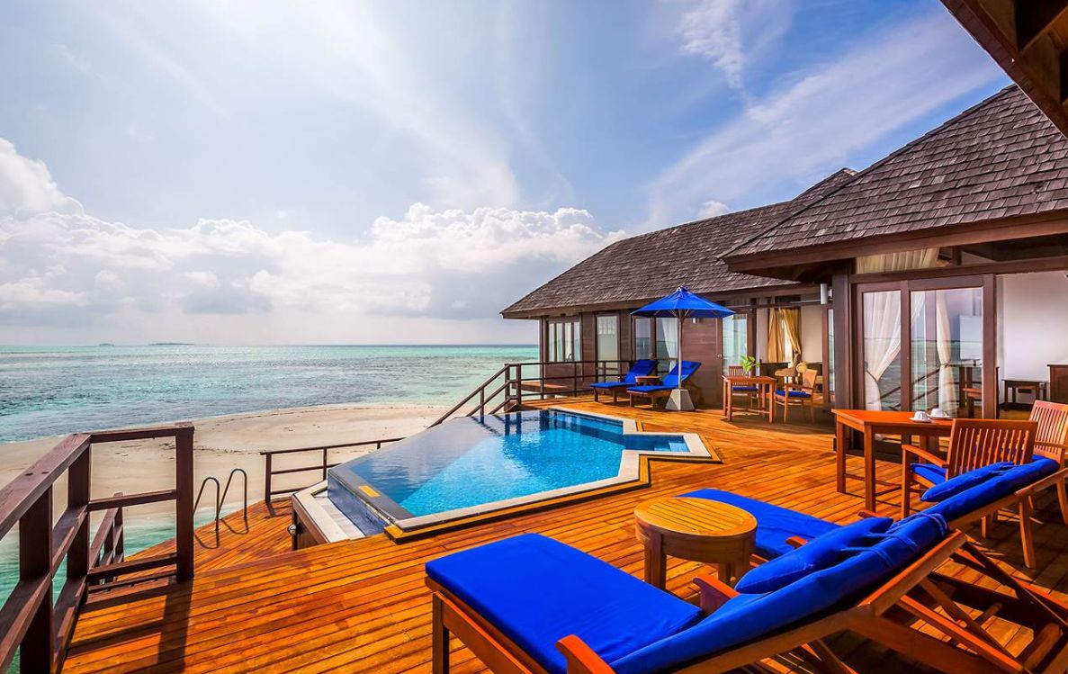 Presidential Water Suite 