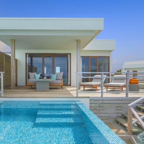 lagoon villa with pool