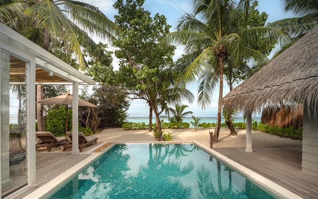 Deluxe Beach Villa Suite With Pool