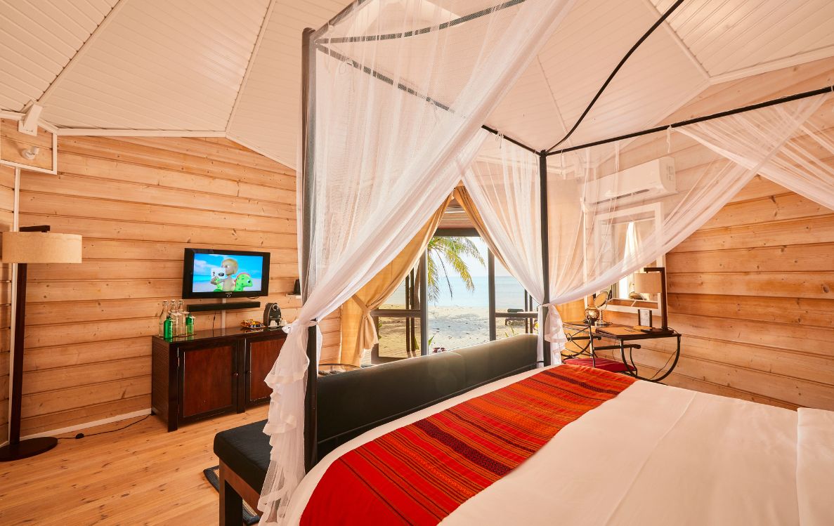 Jacuzzi Beach Villa