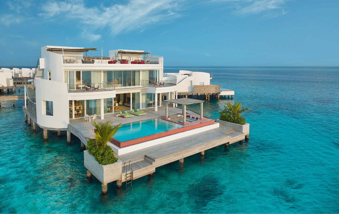 Three Bedroom Olhahali Water Retreat with Pool