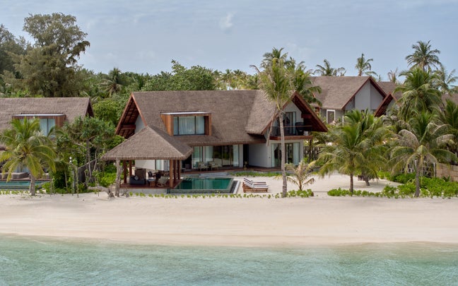 Two Bedroom Beach Retreat With Pool