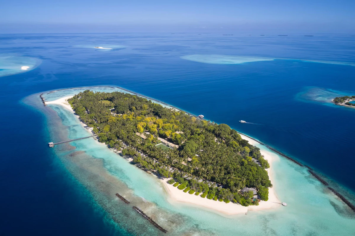 Royal Island Resort
