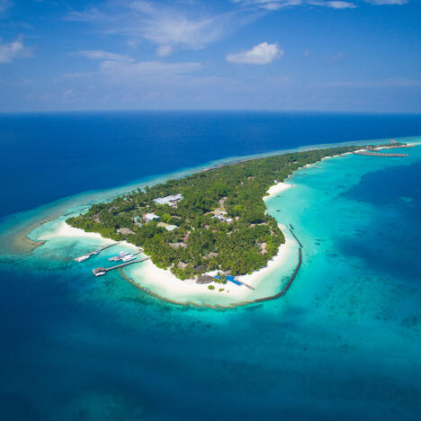 kuramathi-aerial-02