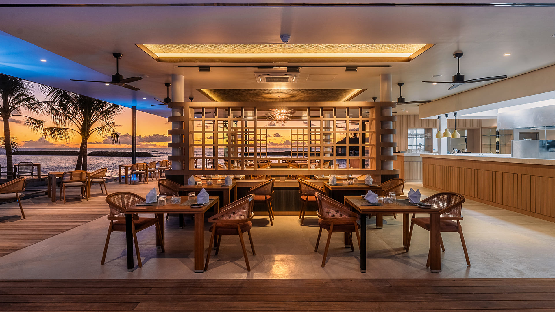 Madivaru Silk Restaurant