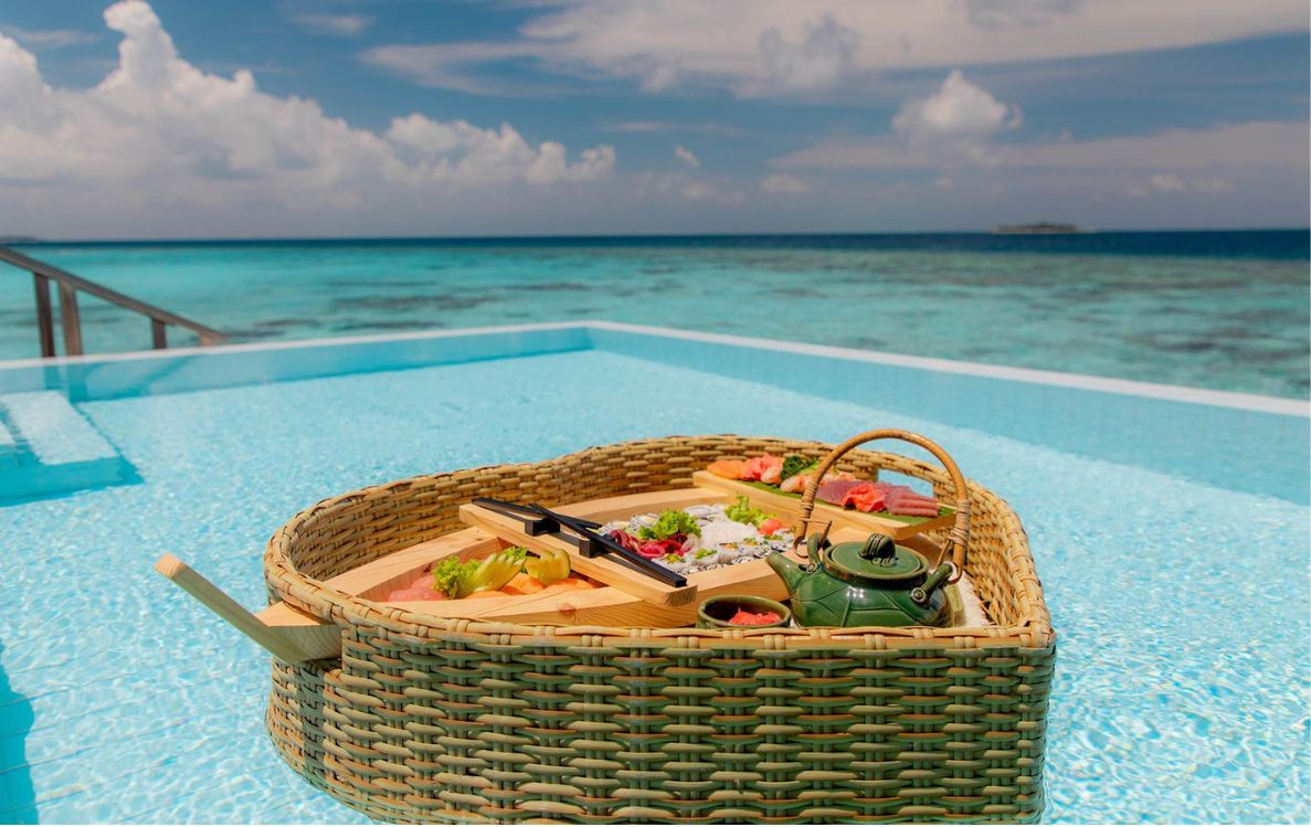 Floating Lunch