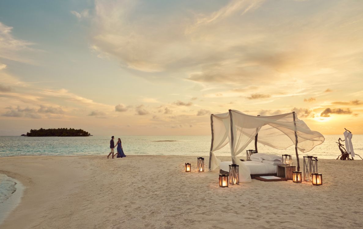 Lavadhoo Castaway Island Sleepover