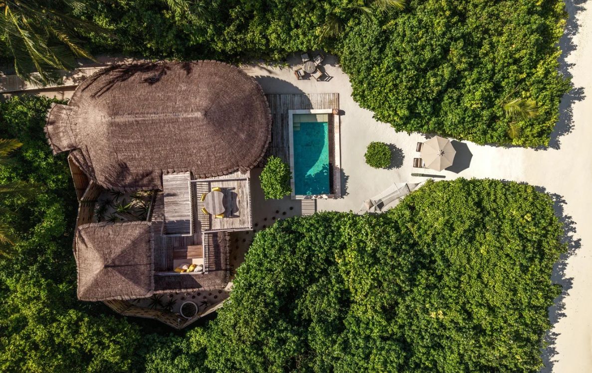 Family Lagoon Beach Villa with Pool