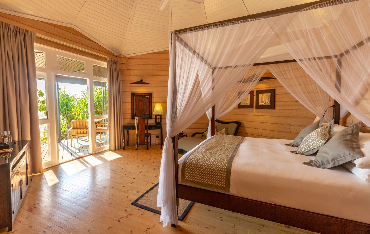 Jacuzzi Beach Villa