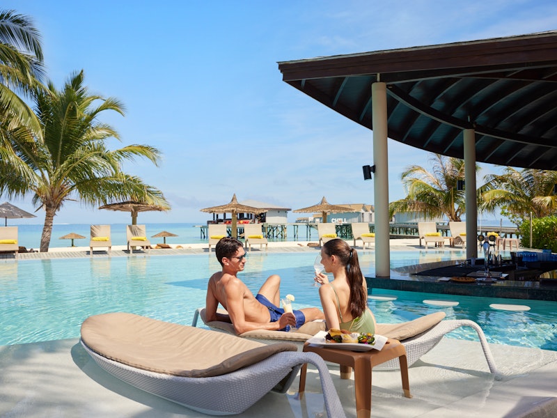 Waves Pool Bar