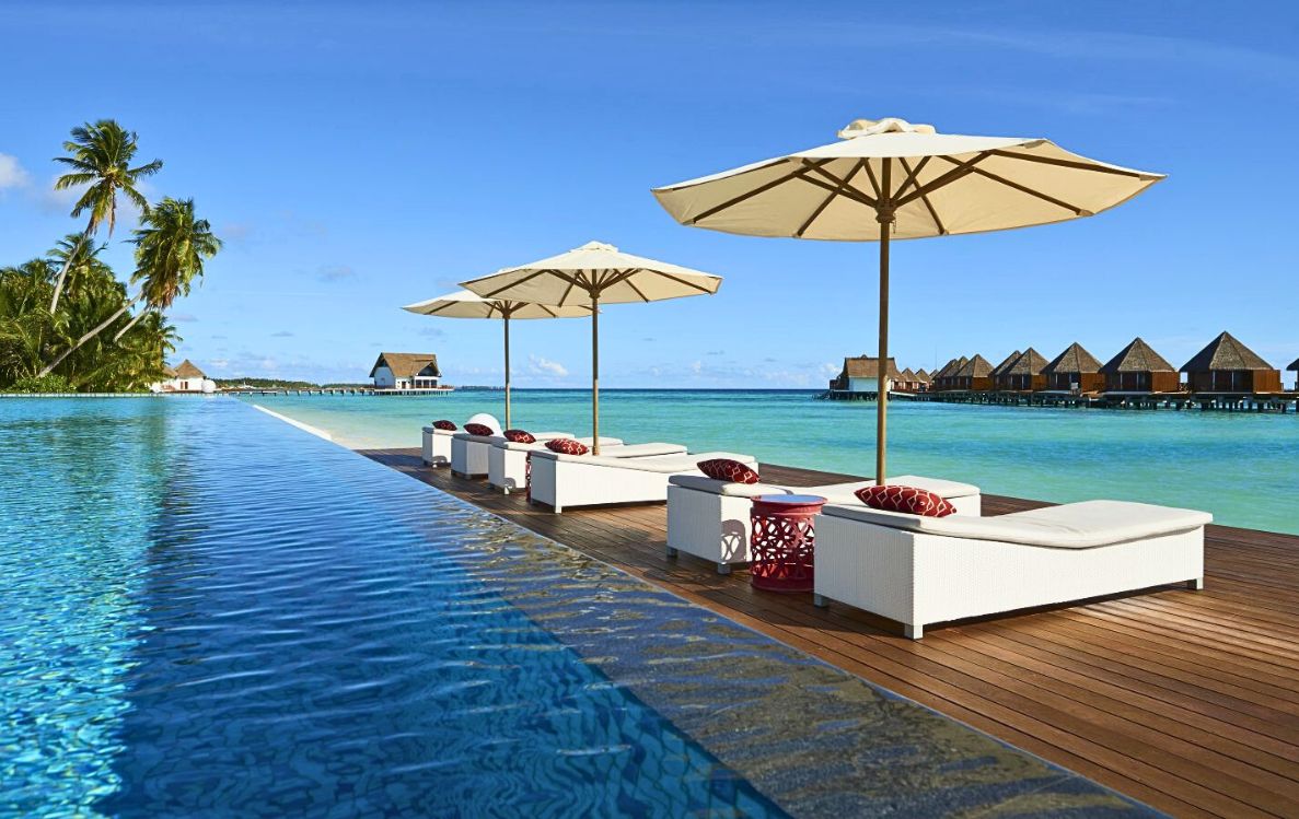 Pool Bar