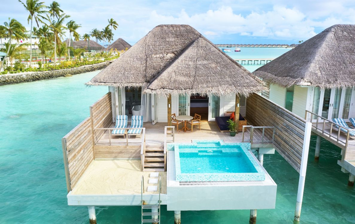 Dolphin Ocean Villa with Pool