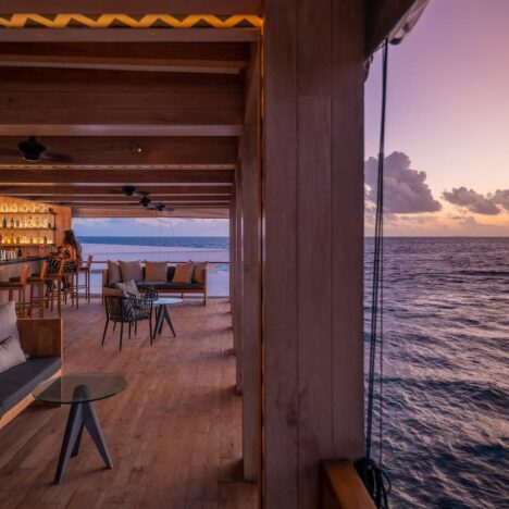 gallery-dining-sunset-bar