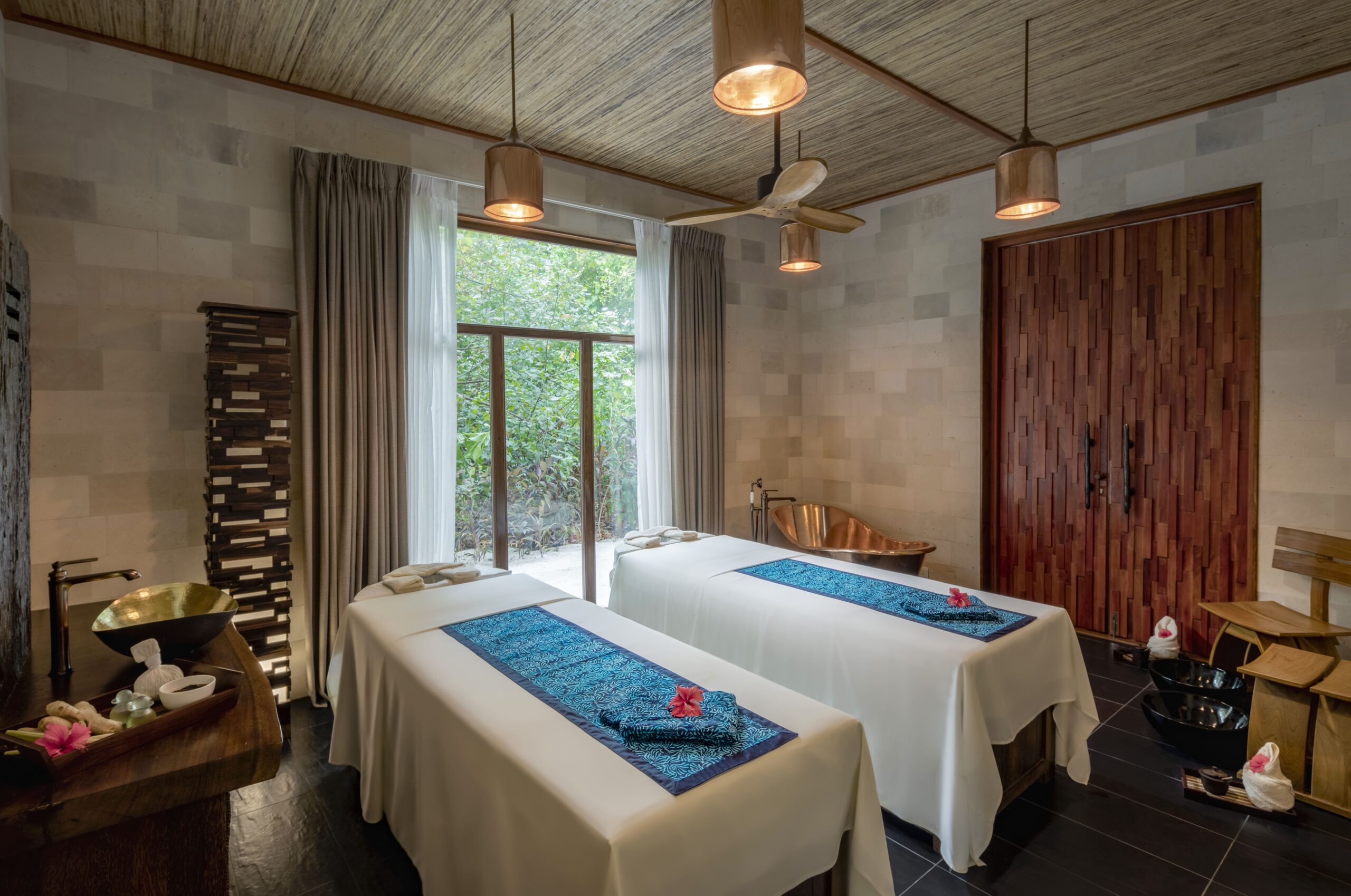 Sun Spa by Healing Earth