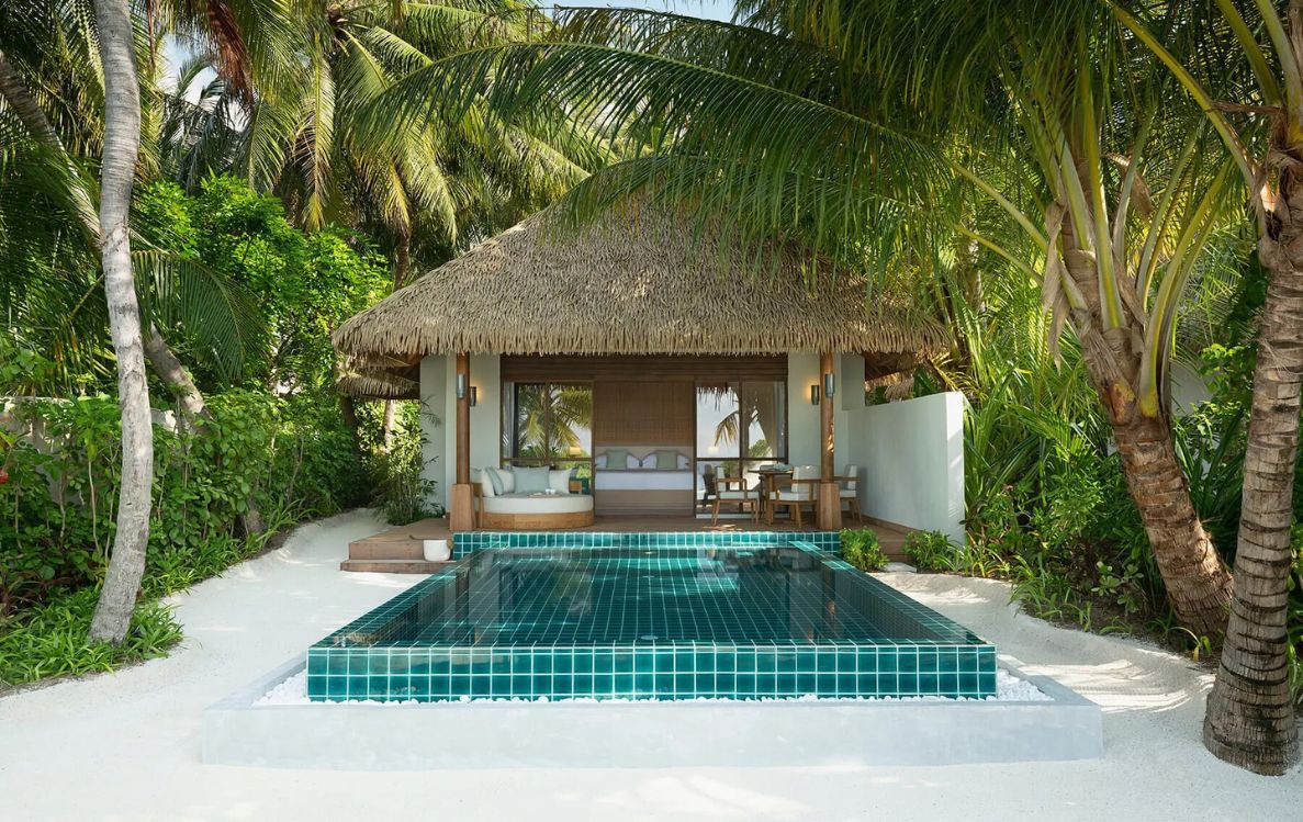 Deluxe Beach Bungalow with Pool