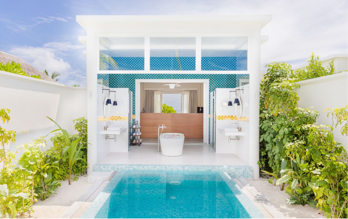 Grand Beach Villa with Pool