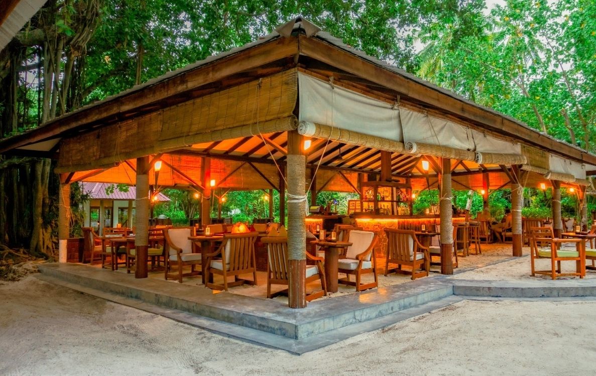 Main Bar